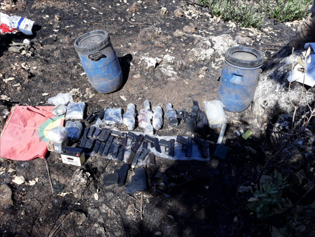 Mardin'de terör örgütüne ait çok sayıda silah ele geçirildi